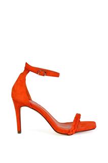 Босоножки на высоком каблуке-шпильке с квадратным носком и плетеными ремешками Brookes XY London, оранжевый