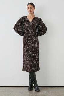 Коричневое платье-миди со сборками на талии в горошек Debenhams, коричневый