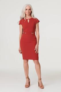 Короткое платье приталенного кроя с вырезами Izabel London, красный