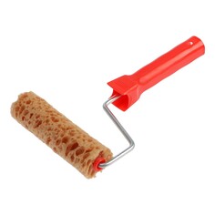 Валик лом, Lom