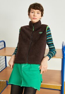 Жилет Levi&apos;s ЖИЛЕТ SUPER FLUFF SHERPA, цвет mole Levis