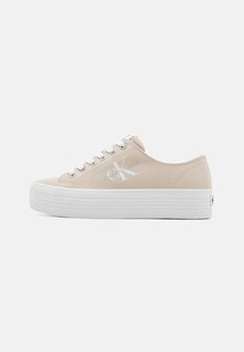 Низкие кроссовки Flatform Essential Mono Calvin Klein Jeans, цвет eggshell/bright white