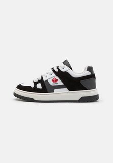 Низкие кроссовки Unisex Dsquared2, цвет white/black/grey