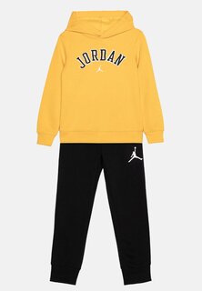 Толстовка Jordan Arch Unisex Set Jordan, цвет yellow ochre