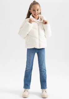Зимняя куртка Regular Fit DeFacto, цвет ecru