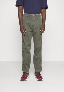 Брюки Nils Worker Pepe Jeans, цвет olive