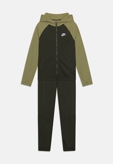 Спортивная куртка Tracksuit Poly Unisex Nike, цвет neutral olive/khaki/white