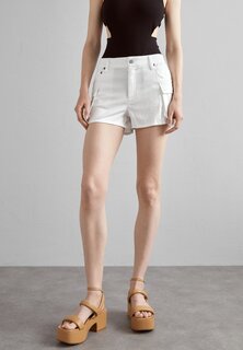 Шорты Cay Low Rise Alice + Olivia, белый