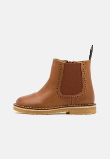 Туфли First Steps Marlowe Chelsea Boot Unisex Young Soles, цвет tan burnished