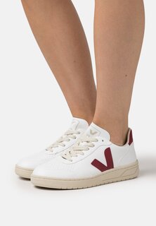 Низкие кроссовки V-10 Veja, цвет white/marsala