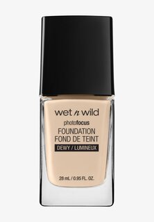 Тональный крем Photo Focus Foundation Dewy WET N WILD, цвет nude ivory