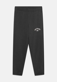 Спортивные брюки Essentials Varsity Pant Unisex New Balance, цвет blacktop