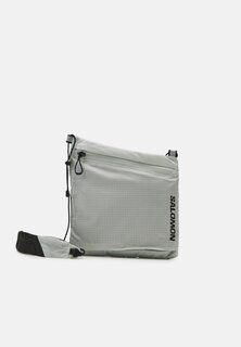 Сумка через плечо Pouch Unisex Salomon, цвет black/grey