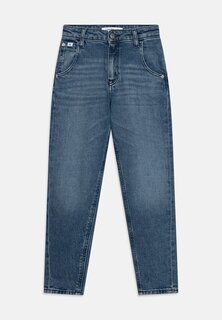 Джинсы-сигареты Barrel Calvin Klein Jeans, цвет stone mid blue