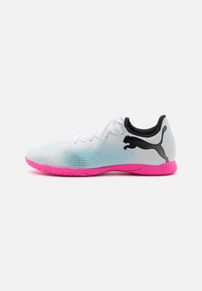 Кроссовки для футзала Future 7 Play It Puma, цвет white/black/poison pink