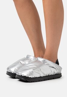 Тапочки Spaceslider Slipper UGG, цвет silver