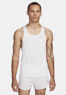 Топ Fast Singlet Nike, цвет summit white reflective silv