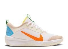 Кроссовки Nike Omni Multi-Court Gs &apos;Play Freely&apos;, кремовый
