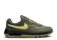 Кроссовки Nike Air Max Motif Next Nature Gs &apos;Medium Olive University Gold&apos;, зеленый
