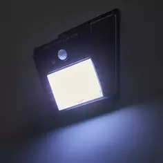 Светильник настенный поликристаллический уличный на солнечной батарее OSL-009 IP54 датчик движения холодный белый свет черный Без бренда