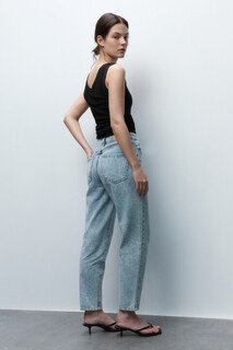 брюки джинсовые женские Джинсы mom укороченные с высокой посадкой Befree
