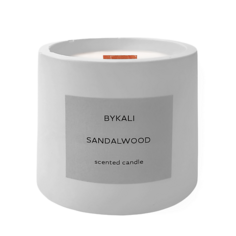 BYKALI Свеча ароматическая "Сандаловое дерево" с деревянным фитилем в камне 120.0