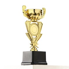 Кубок 182b, наградная фигура, золото, подставка пластик, 24 × 12 × 8.3 см Командор