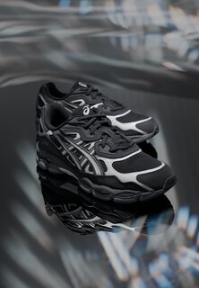 Низкие кроссовки Gel-Nyc Unisex ASICS SportStyle, цвет black/graphite grey