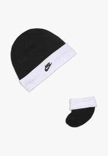 Кепка Futura Hat And Bootie Baby Set Nike, черный