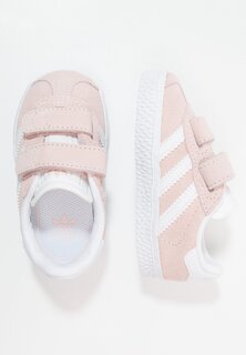 Низкие кроссовки Gazelle Cf I Originals Sneakers Shoes adidas Originals, цвет iced pink/footwear white