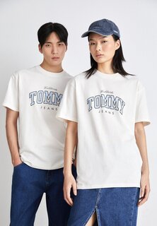 Футболка с принтом Varsity Tee Unisex Tommy Jeans, цвет ancient white