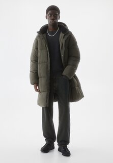 Зимнее пальто With Hood-Puffer PULL&amp;BEAR, хаки