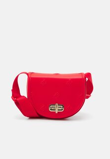 Сумка через плечо Monogram Turnlock Unisex Tommy Hilfiger, цвет fierce red