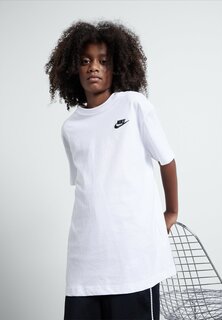 Базовая футболка Boyfriend Tee Nike, цвет white/black