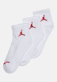 Спортивные носки Набор из 3 комплектов JORDAN JUMPMAN QUARTER UNISEX Jordan, белый