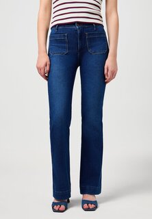 Расклешенные джинсы Flare Wrangler, цвет dark wash