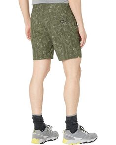 Шорты Prana Stretch Zion Hybrid Shorts II, цвет Evergreen Camo