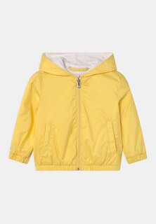 Легкая куртка HOODED RAIN COAT UNISEX Il Gufo, цвет chick yellow