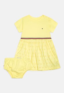 Платье дневное BABY BRODERIE COMBI DRESS Tommy Hilfiger, цвет yellow tulip