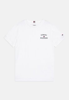 Базовая футболка LOGO TEE Tommy Hilfiger, цвет white