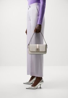 Сумка CAROL SHOULDER BAG DKNY, цвет natural multi