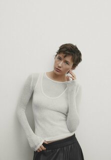 Вязаный свитер TEXTURED DOUBLE-LAYER Massimo Dutti, цвет white