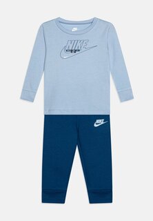 Топ с длинными рукавами CLUB PANT SET Nike Sportswear, цвет court blue