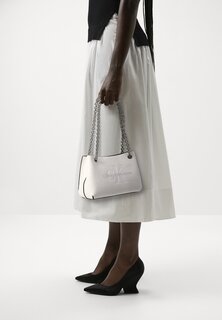Сумка SCULPTED SHOULDER BAG MONO Calvin Klein Jeans, цвет white/silver