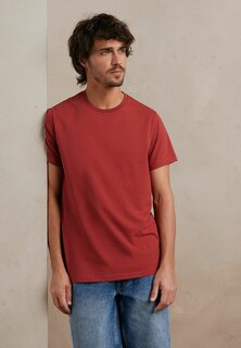 Базовая футболка Bytom, красный