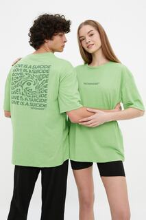 Зеленая футболка унисекс свободного/повседневного кроя с короткими рукавами и текстовым принтом из 100% хлопка TMNSS21TS3344 Trendyol, зеленый
