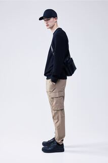 Спортивные брюки-карго из нейлона облегающего кроя H&amp;M, бежевый H&M