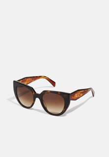 Солнцезащитные очки Prada, черепаха