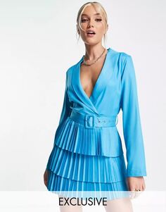 Синее платье с глубоким вырезом в американском стиле и плиссированной юбкой, эксклюзивно для In The Style