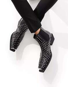 Черные ботинки челси на каблуке ASOS с заклепками со звездами по всей поверхности